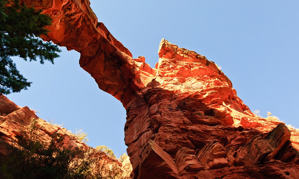 5 reasons to hike devil's bridge in Sedona this summer